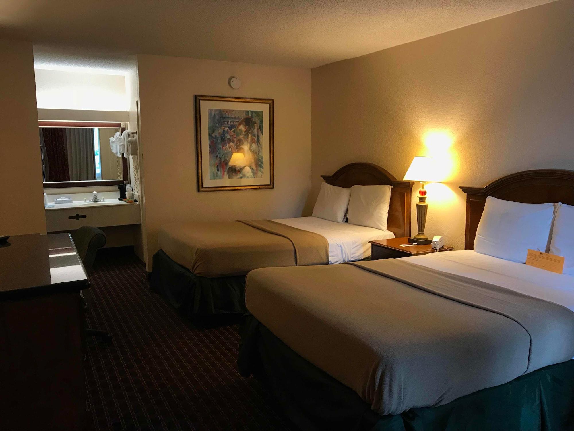 Quality Inn Tampa Lake Magdalene Exteriér fotografie