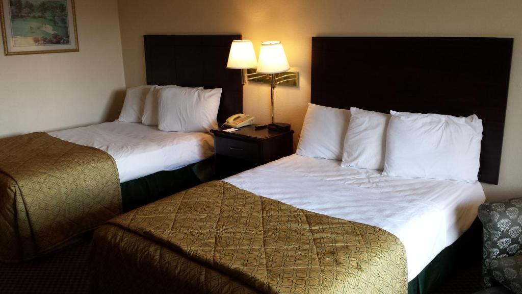 Quality Inn Tampa Lake Magdalene Pokoj fotografie
